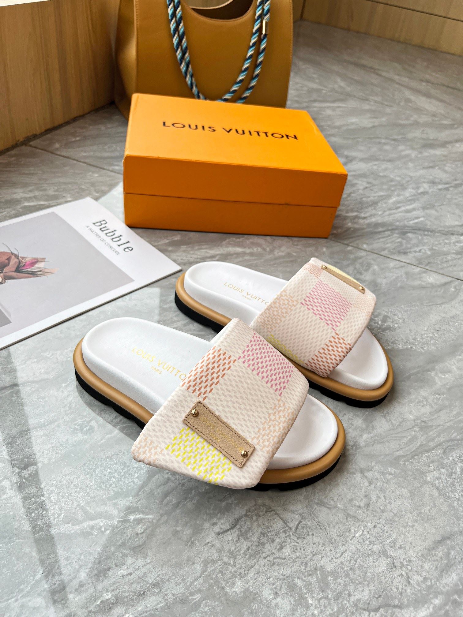 Louis Vuitton Slippers